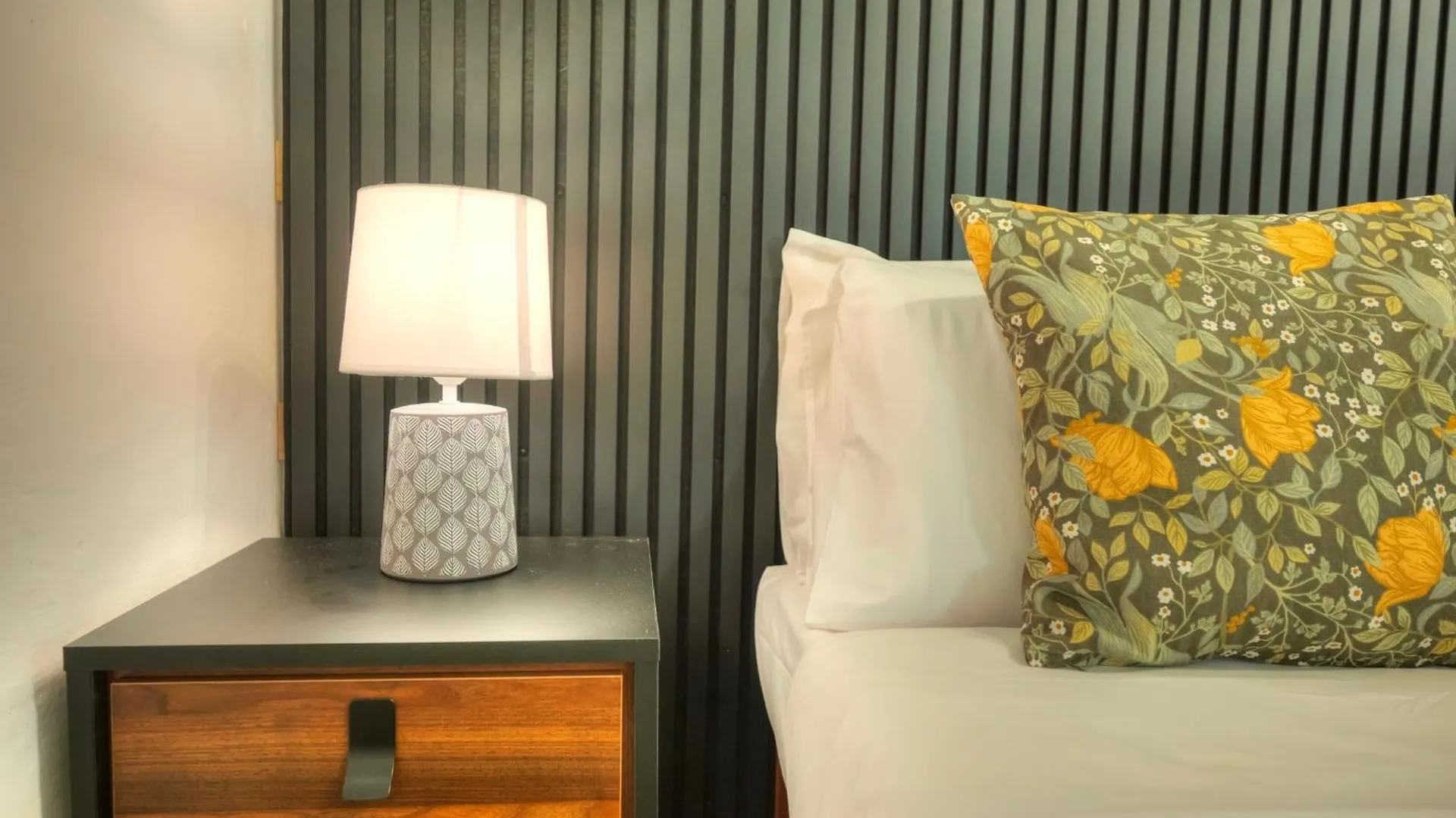 Cozy Flat. Swim Beach 2 Minutes Walk. The Old Valletta Mcri1-1